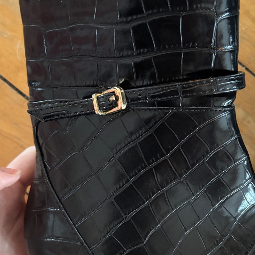 NWOT Zara Black faux crocodile kitten heel bootie. Never worn! - Picture 12 of 15